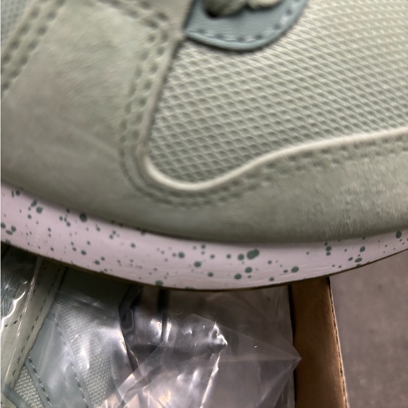 Reebok Classics - Women’s - Picture 4 of 6